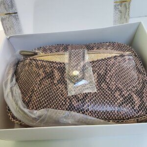 G.I.L.I. NIB Leather Snakeskin Embossed Gold Metallic Trim 2 Piece Crossbody Bag